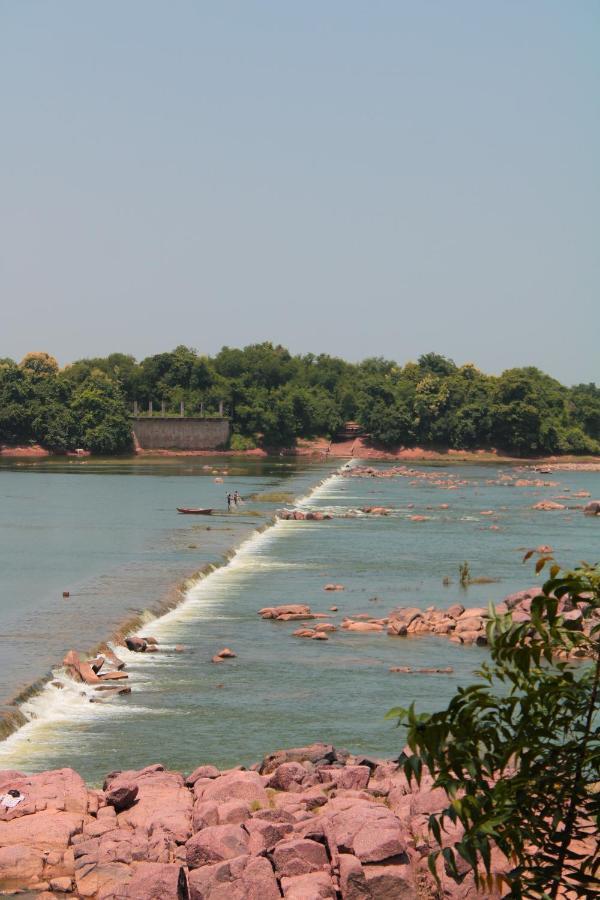 Panna Tiger Resort- Riverside Property Rājgarh Exteriör bild