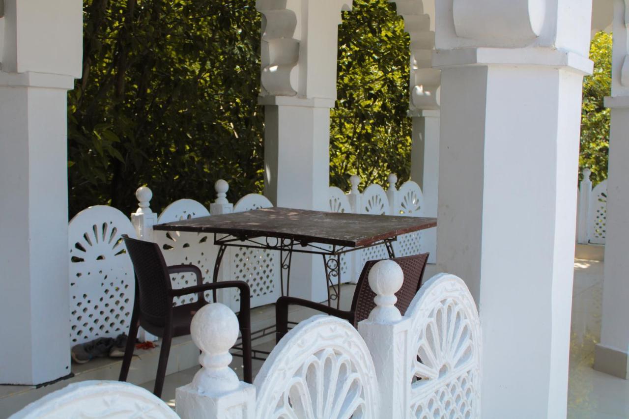 Panna Tiger Resort- Riverside Property Rājgarh Exteriör bild