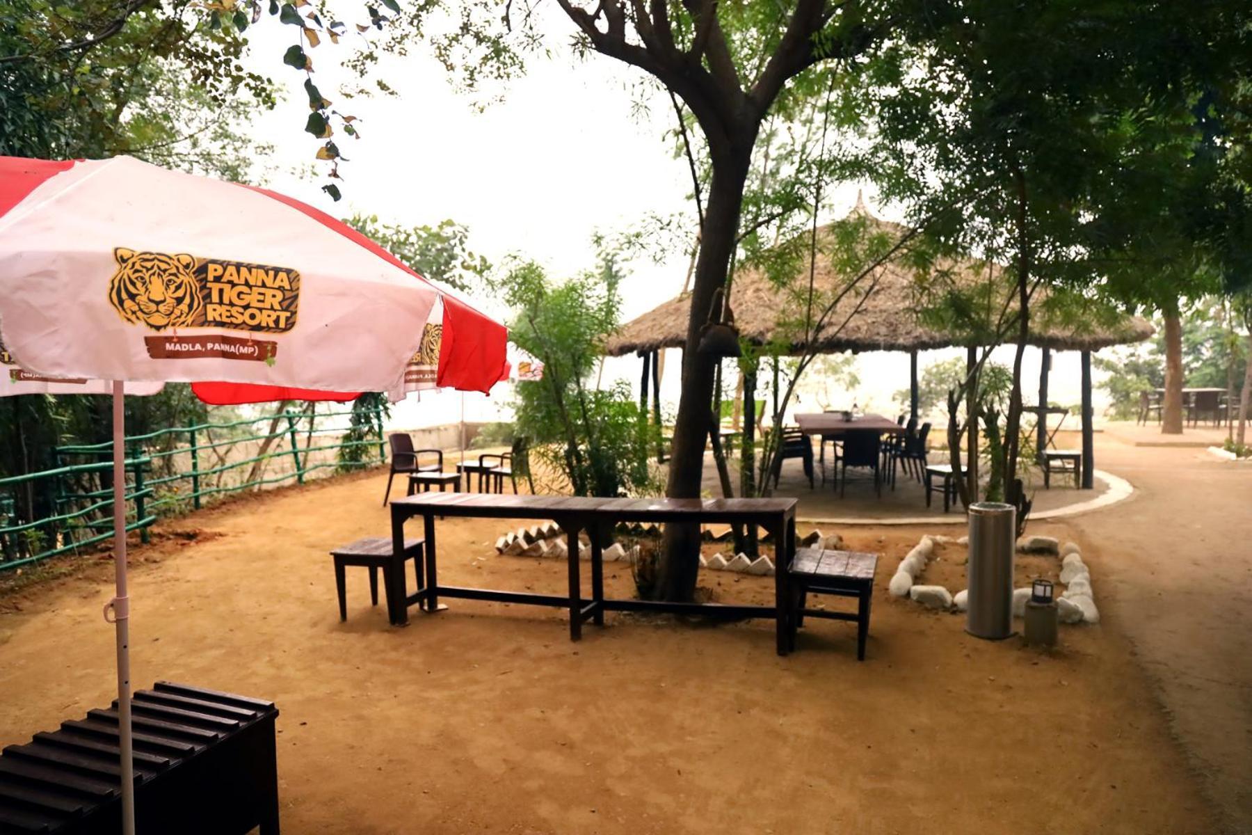 Panna Tiger Resort- Riverside Property Rājgarh Exteriör bild